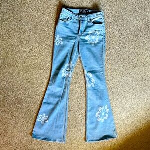 Hoklister high rise flare jeans, light wash with flower print, size 26/ 2R